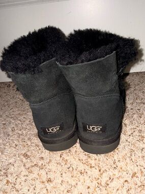 UGG MINI BAILEY BUTTON BOOTS
